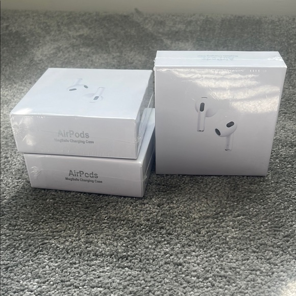 AirPods with MagSafe Charging Case - White